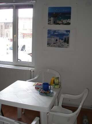 Хостелы Kretan Hostel Бухарест-5