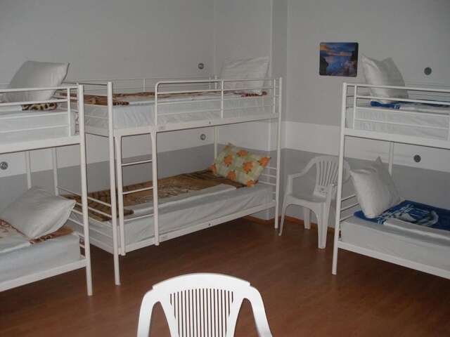 Хостелы Kretan Hostel Бухарест-13