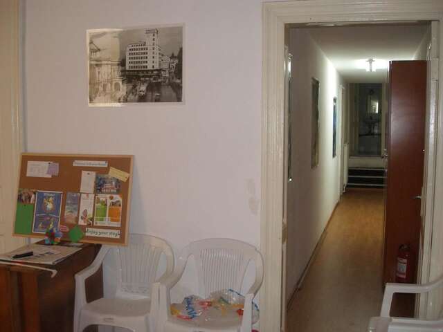 Хостелы Kretan Hostel Бухарест-35