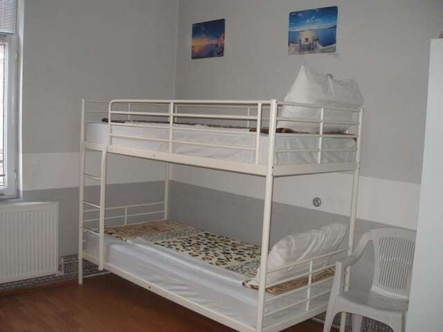 Хостелы Kretan Hostel Бухарест-39