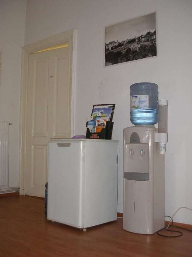 Хостелы Kretan Hostel Бухарест-9